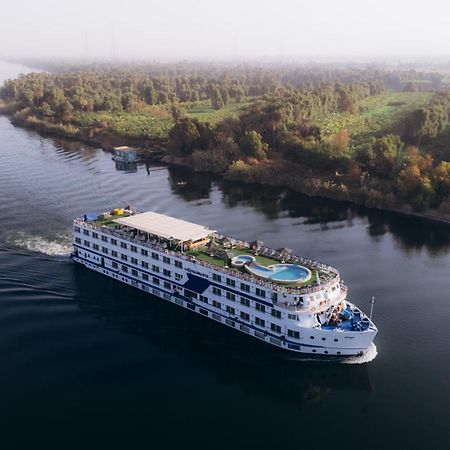 Renaissance Nile Cruise - Every Saturday From Luxor To Aswan For 4 Nights , And Every Wednesday From Aswan To Luxor For 3 Nights Kültér fotó