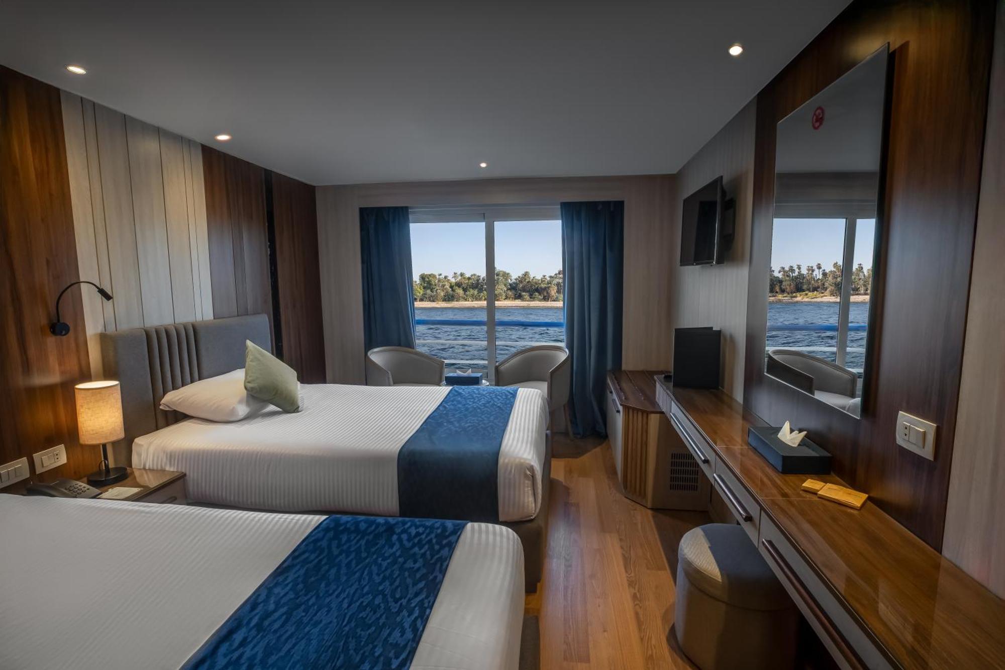 Renaissance Nile Cruise - Every Saturday From Luxor To Aswan For 4 Nights , And Every Wednesday From Aswan To Luxor For 3 Nights Kültér fotó